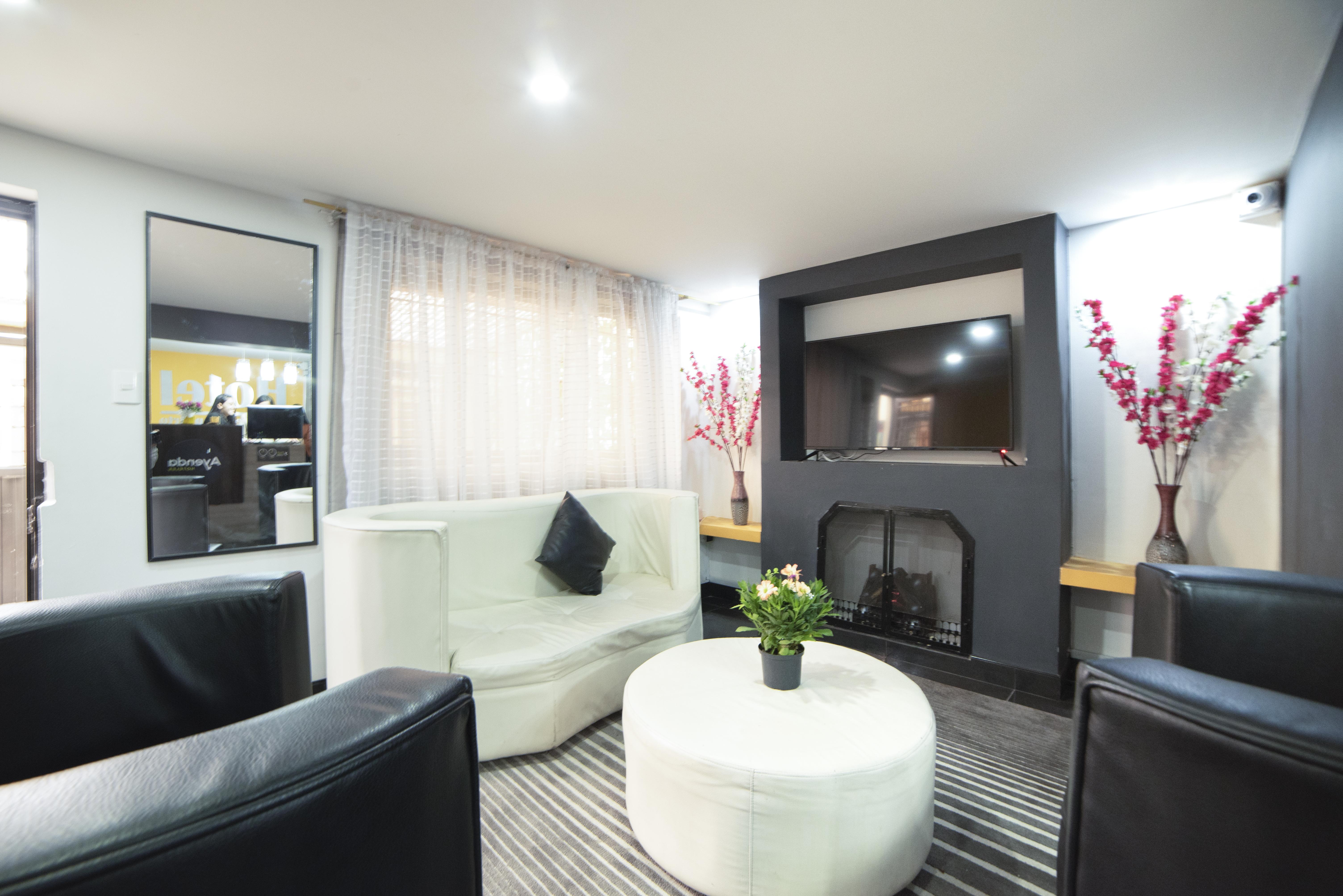 Ayenda 1045 Boutique Aeropuerto Hotel Bogota Ngoại thất bức ảnh